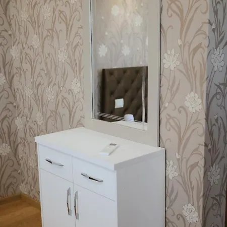 酒店 Celiku Muriqan