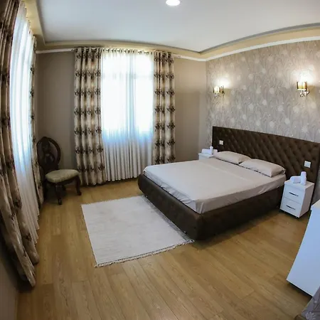 Celiku Hotel *